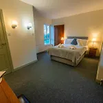 Hotel Greenfield Bar & Bistro Headford