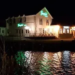Greenfield Bar & Bistro Отель 3*