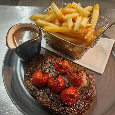 Hotel Greenfield Bar & Bistro