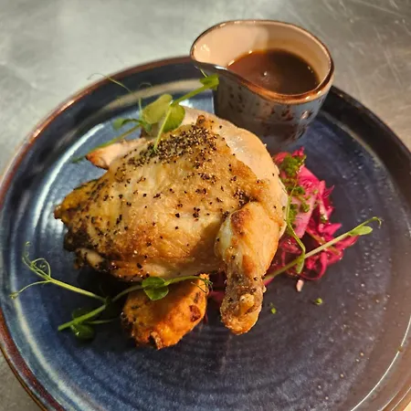 Hotel Greenfield Bar & Bistro