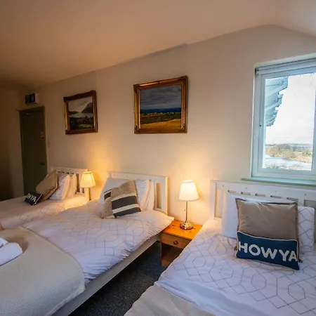 Greenfield Bar & Bistro Hotel