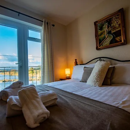 Greenfield Bar & Bistro Headford