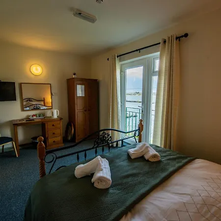 Greenfield Bar & Bistro Hotell 3*