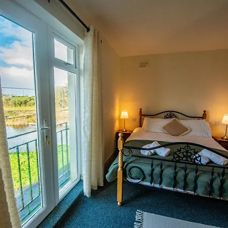 Hotel Greenfield Bar & Bistro