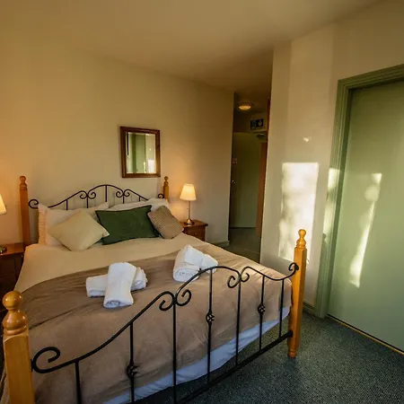 Hotel Greenfield Bar & Bistro 3*