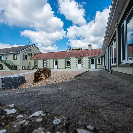 Greenfield Bar & Bistro Hotel