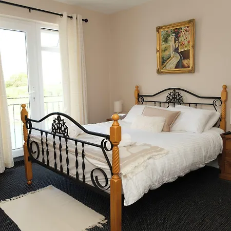 Hotel Greenfield Bar & Bistro Headford