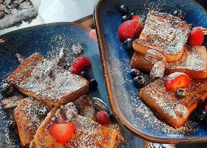 Hotel Greenfield Bar & Bistro 3*